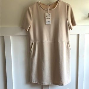 Nude mini dress WITH POCKETS!